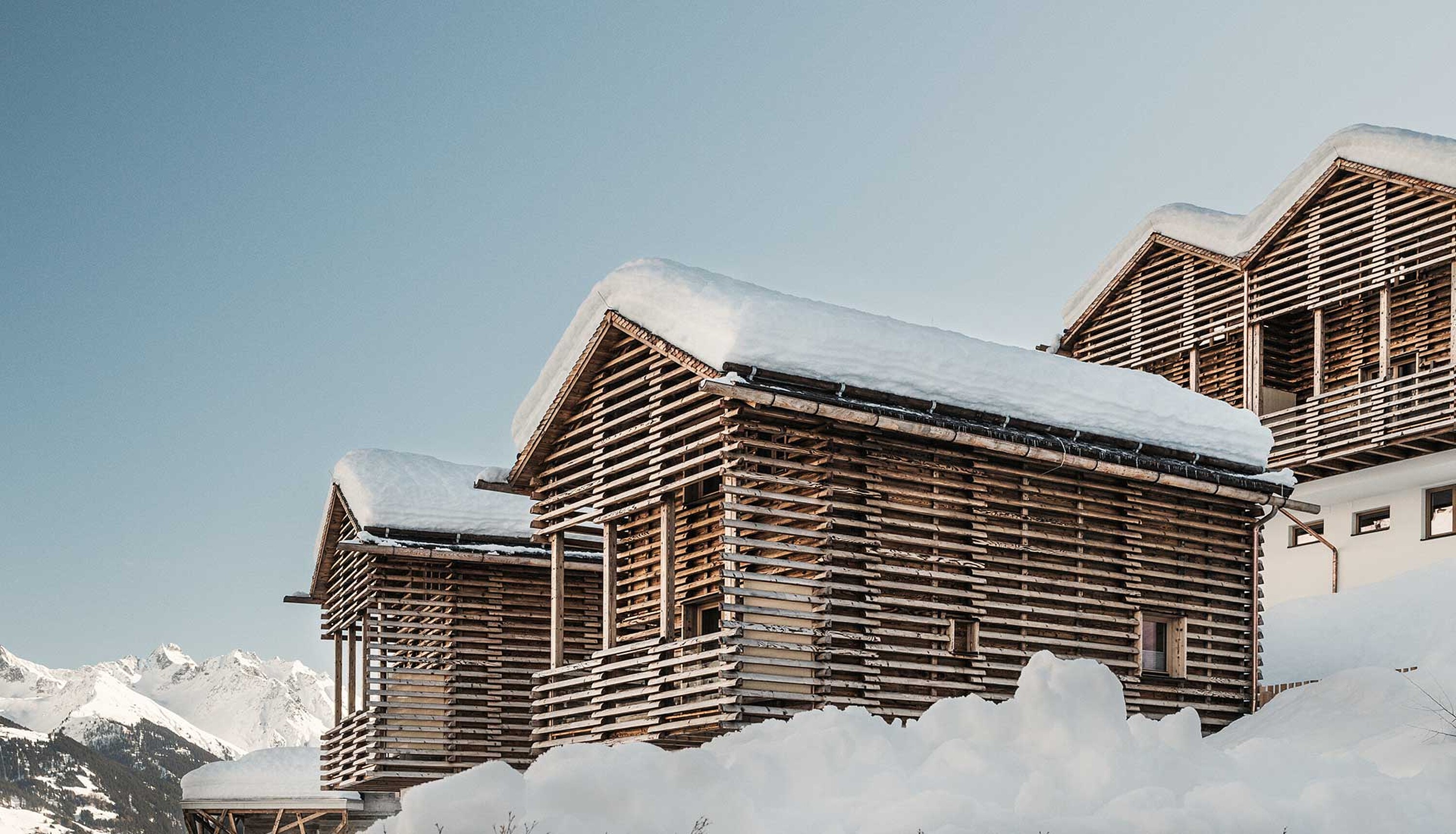 Bild 2 Tiroler Holzhaus